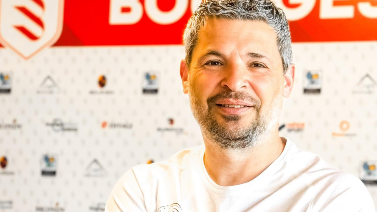 Le Bourges FC et Romain Revelli mettent fin à leur collaboration